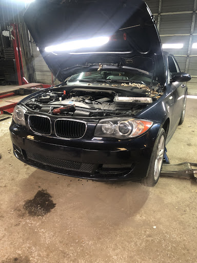 Tire Shop «Hohenwald Tire & Service Center», reviews and photos, 253 N Park St, Hohenwald, TN 38462, USA