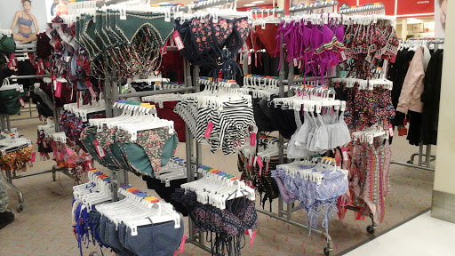 Department Store «Target», reviews and photos, 300 S Randall Rd, Elgin, IL 60123, USA