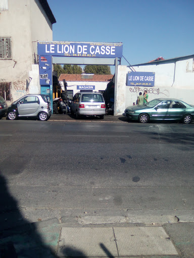 Photo 4 - Casse rachète auto sélection marseille - Enlèvement d'épaves gratuit