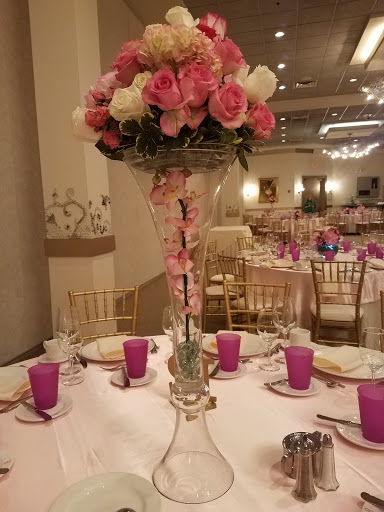 Florist «Addison Floral», reviews and photos, 58 E Lake St, Addison, IL 60101, USA