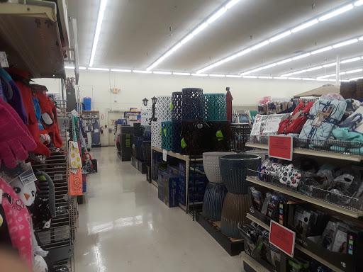 Discount Store «Big Lots», reviews and photos, 1955 Foothill Blvd, La Verne, CA 91750, USA