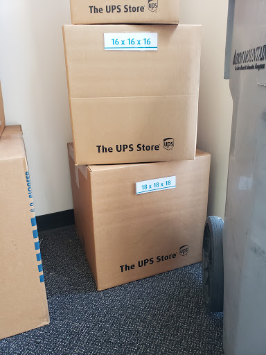 Shipping and Mailing Service «The UPS Store», reviews and photos, 10910 Long Beach Blvd #103, Lynwood, CA 90262, USA
