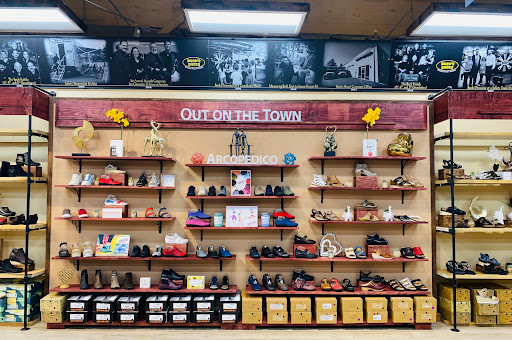 Shoe Store «Santa Rosa Shoes», reviews and photos, 2255 Cleveland Ave, Santa Rosa, CA 95403, USA