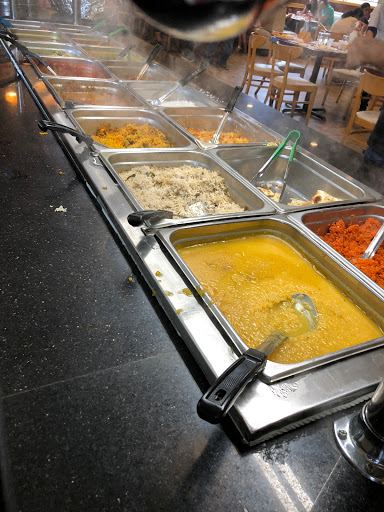 Shopping Mall «Shady Grove Shopping Center», reviews and photos, 15930 Shady Grove Rd, Gaithersburg, MD 20877, USA