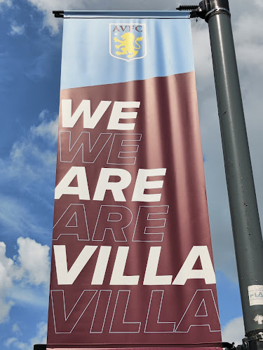 Comments and reviews of Aston Villa FC - Villa Store