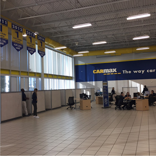 Used Car Dealer «CarMax», reviews and photos, 7180 N Palm Ave, Fresno, CA 93650, USA