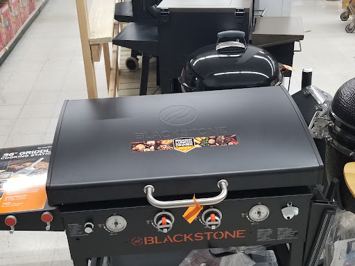 Department Store «Alton Farm & Home Supply», reviews and photos, 2600 Homer Adams Pkwy, Alton, IL 62002, USA