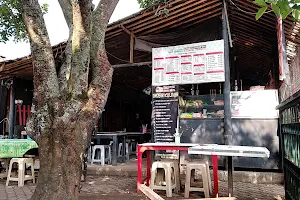 Roemah Nasgor Hitam Putih image