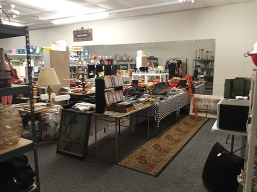 Shopping Mall «Village Square Shopping Center», reviews and photos, 2800 Recker Hwy, Winter Haven, FL 33880, USA