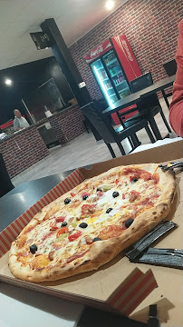 Plats et boissons du Pizzeria Andiamo Pizza Ormoy - n°4