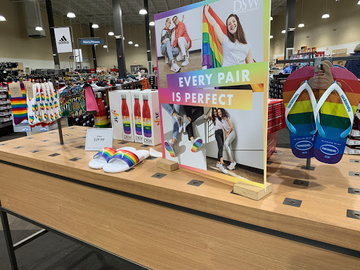 Shoe Store «DSW Designer Shoe Warehouse», reviews and photos, 1300 Huguenot Rd, Midlothian, VA 23113, USA
