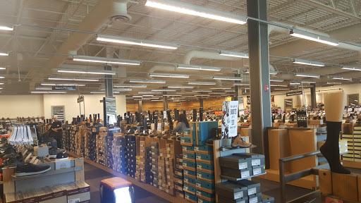 Shoe Store «DSW Designer Shoe Warehouse», reviews and photos, 782 Bethlehem Pike a, North Wales, PA 19454, USA