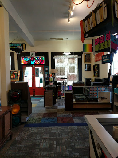 Record Store «Atomic Pop Shop», reviews and photos, 2963 Government St, Baton Rouge, LA 70806, USA