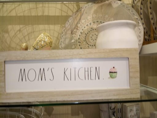 Department Store «HomeGoods», reviews and photos, 5225 Settlers Market Blvd, Williamsburg, VA 23188, USA