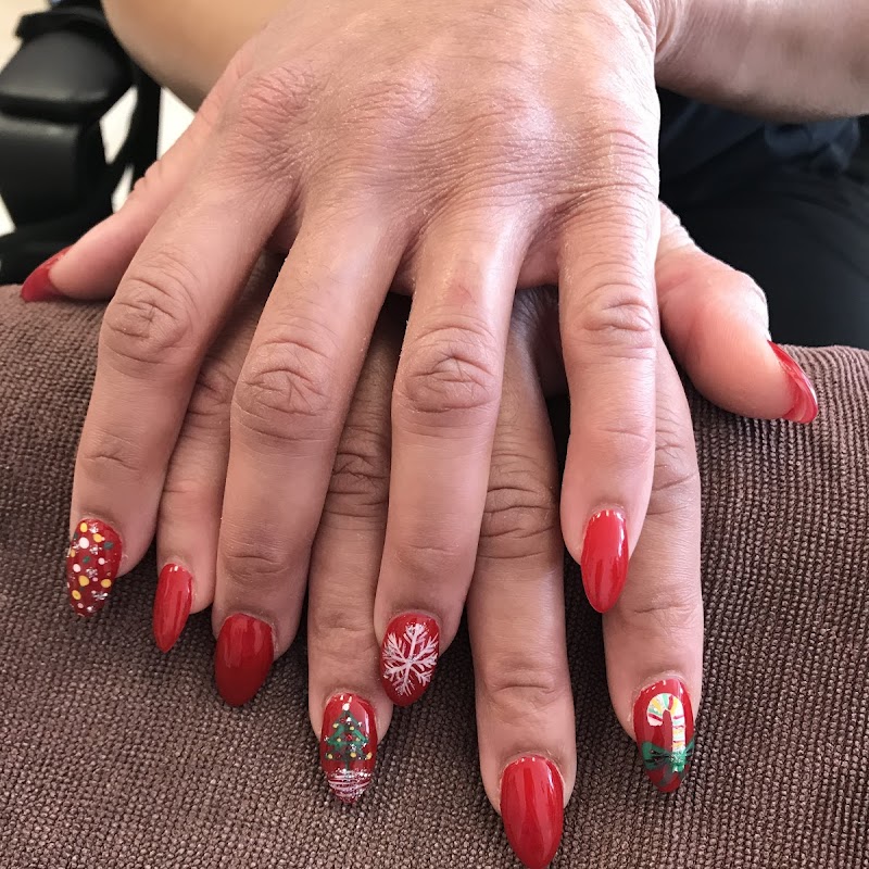 Sue's Nails