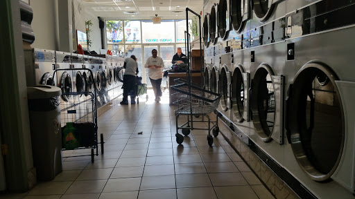 Laundromat «IM Laundromat - Laundry Service», reviews and photos, 526 S 5th St, Philadelphia, PA 19147, USA