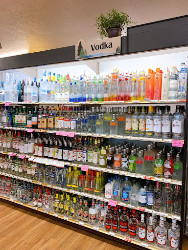 Liquor Store «Grants Pass Liquor Stores», reviews and photos, 210 SE 8th St, Grants Pass, OR 97526, USA