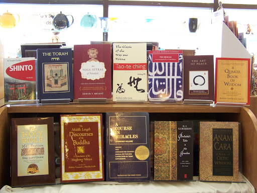 Book Store «Many Rivers Book & Tea», reviews and photos, 130 S Main St, Sebastopol, CA 95472, USA