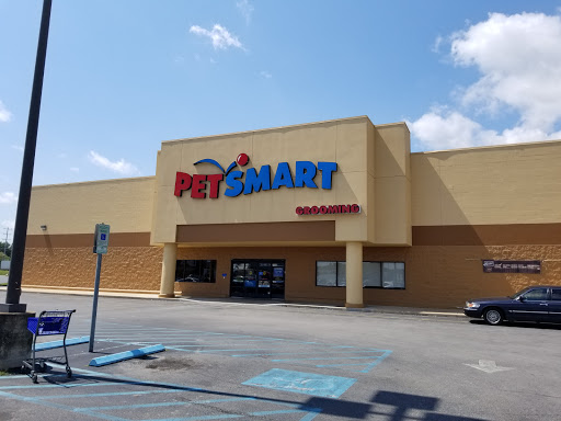 Pet Supply Store «PetSmart», reviews and photos, 2130 Gunbarrel Rd, Chattanooga, TN 37421, USA