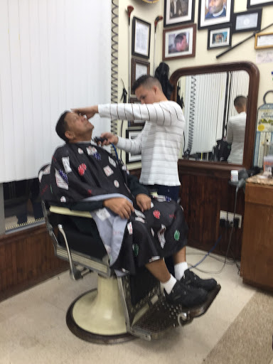 Barber Shop «hermanos barber shop Inc», reviews and photos, 4123 S Orange Blossom Trail, Orlando, FL 32839, USA