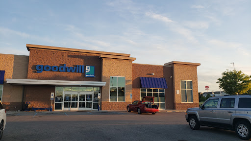 Donations Center «Goodwill Thrift Store», reviews and photos