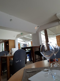 Atmosphère du Restaurant français Le Poisson Rouge à Frontignan - n°12