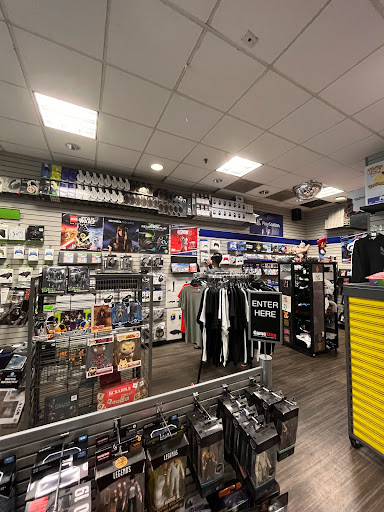 Video Game Store «GameStop», reviews and photos, 1100 S Hayes St #230, Arlington, VA 22202, USA