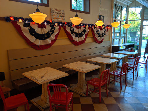 American Restaurant «Lickity Split Frozen Custard», reviews and photos, 6056 N Broadway St, Chicago, IL 60660, USA