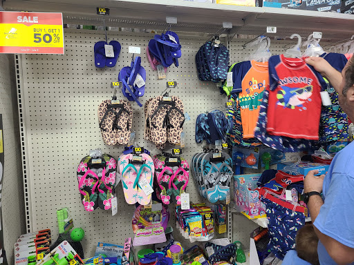 Home Goods Store «Dollar General», reviews and photos, 1854 S Maple Ave, Fairborn, OH 45324, USA