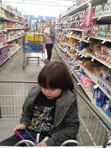 Supermarket «FoodMaxx», reviews and photos, 3241 W Shaw Ave, Fresno, CA 93711, USA