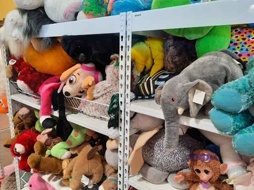 Thrift Store «Goodwill - Maple Grove: Dunkirk Lane N», reviews and photos, 9530 Dunkirk Ln N, Maple Grove, MN 55311, USA