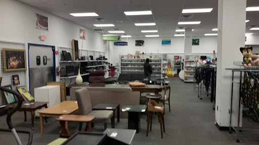 Thrift Store «Goodwill Retail Store & Donation Center», reviews and photos, 6220 Richmond Hwy, Alexandria, VA 22303, USA