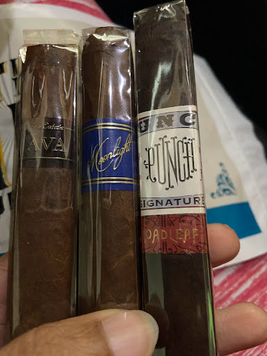 Vaporizer Store «Wild Bills Tobacco», reviews and photos, 35501 Ford Rd, Westland, MI 48185, USA