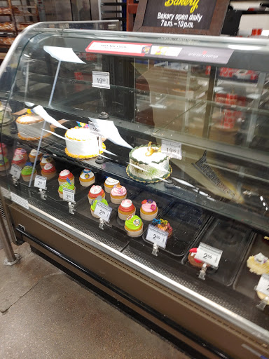 Grocery Store «Kroger», reviews and photos, 821 Indianapolis Rd, Greencastle, IN 46135, USA