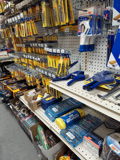 Dan's Max Saver Store