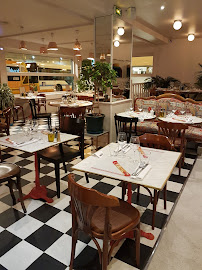 Atmosphère du Restaurant italien Le Virginie, Nice Riquier - n°12
