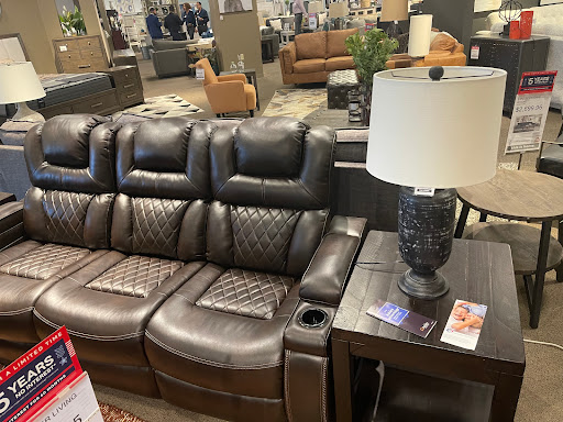 Furniture Store «Ashley HomeStore», reviews and photos, 925 Paterson Plank Rd, Secaucus, NJ 07094, USA