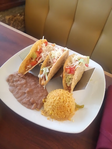 Mexican Restaurant «Los Cucos Mexican Restaurant», reviews and photos, 920 I-10, Seguin, TX 78155, USA