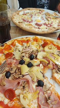 Pizza du Restaurant italien Il Gabbiano à La Flotte - n°7