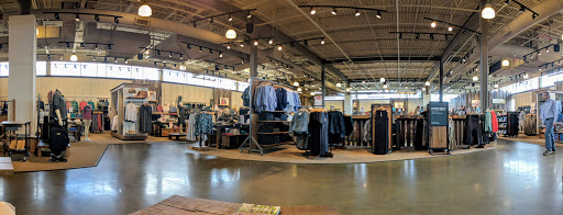 Clothing Store «L.L. Bean», reviews and photos, 340 Legacy Pl, Dedham, MA 02026, USA