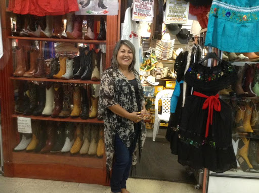 Discount Store «Rialto Discount Mall», reviews and photos, 463 E Foothill Blvd, Rialto, CA 92376, USA