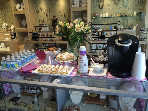 Jeweler «Dandelion», reviews and photos, 31 Coulter Ave, Ardmore, PA 19003, USA