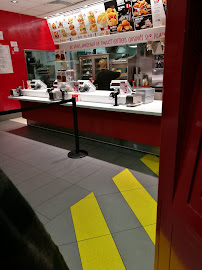 Atmosphère du Restaurant KFC Henin Beaumont - n°12