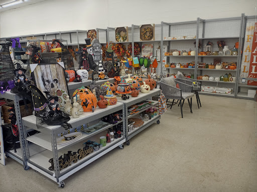 Home Goods Store «Tuesday Morning», reviews and photos, 3114 Ross Clark Cir, Dothan, AL 36303, USA