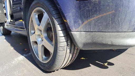 Auto Repair Shop «Quality Lubrication Oil Change and Auto Center», reviews and photos, 3450 E Walton Blvd, Auburn Hills, MI 48326, USA