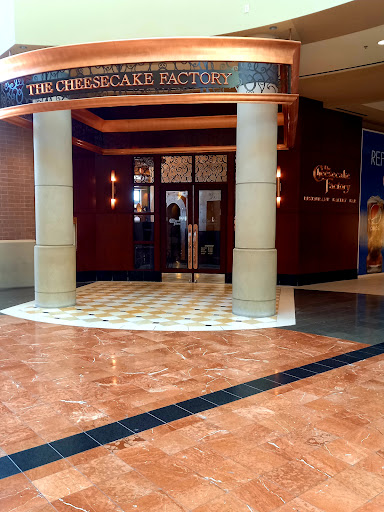 Restaurant «The Cheesecake Factory», reviews and photos, 101 Jordan Creek Parkway, West Des Moines, IA 50266, USA