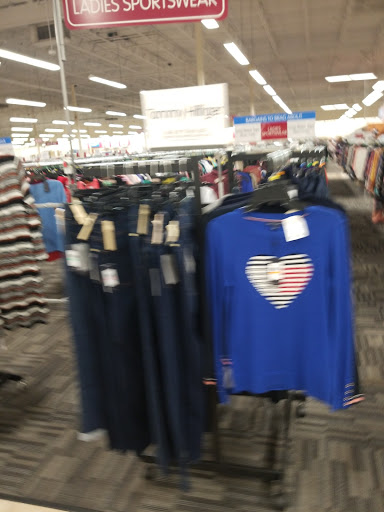 Clothing Store «Burlington Coat Factory», reviews and photos, 229 NJ-73, Marlton, NJ 08053, USA