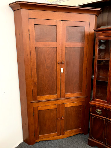 Antique Furniture Store «Every Now & Then Antique Furniture Mall», reviews and photos, 430 W Benson St, Cincinnati, OH 45215, USA