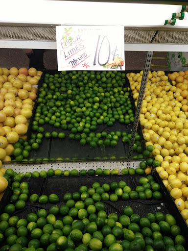 Grocery Store «La Casa Del Pueblo Inc.», reviews and photos, 1810 S Blue Island Ave, Chicago, IL 60608, USA