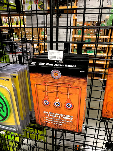 Sportsmans Warehouse image